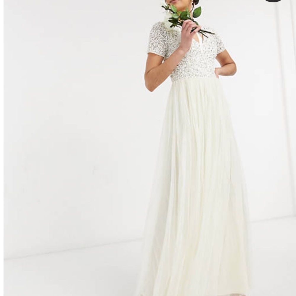 Maya v neck maxi outlet tulle dress with tonal delicate sequins
